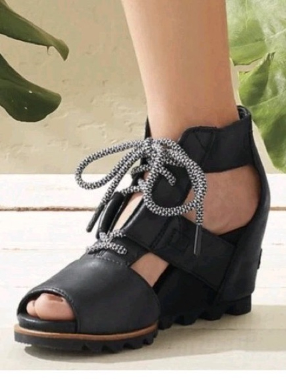 Sorel Womens Joanie Wedge Lace Sandals Size 7.5 Black Leather Gladiator